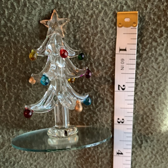 Set of 3 decorative glass Christmas trees on mirrored stands. Approx 3” x 2 1/2” - Picture 3 of 5